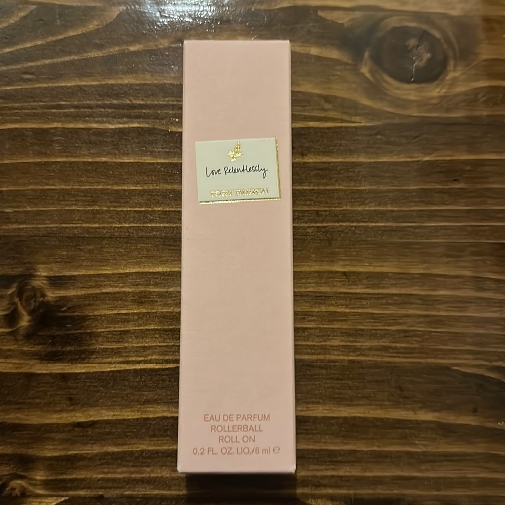 Tory Burch Love Relentlessly roller
